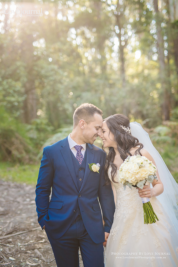 Melbourne-wedding-Photography-at-Poet's-lane-receptions